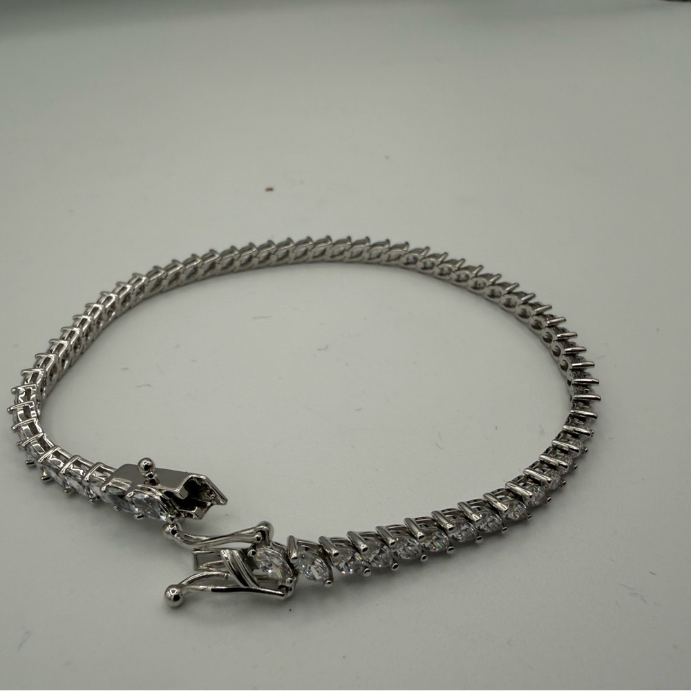 C567 925 Silver Tennis Bracelet 8”
